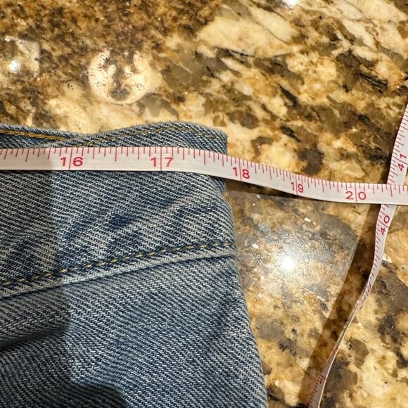 Levi’s 550 100% Cotton Relaxed Fit Medium Wash Jeans in a Mens 36 x 36 - Picture 7 of 9